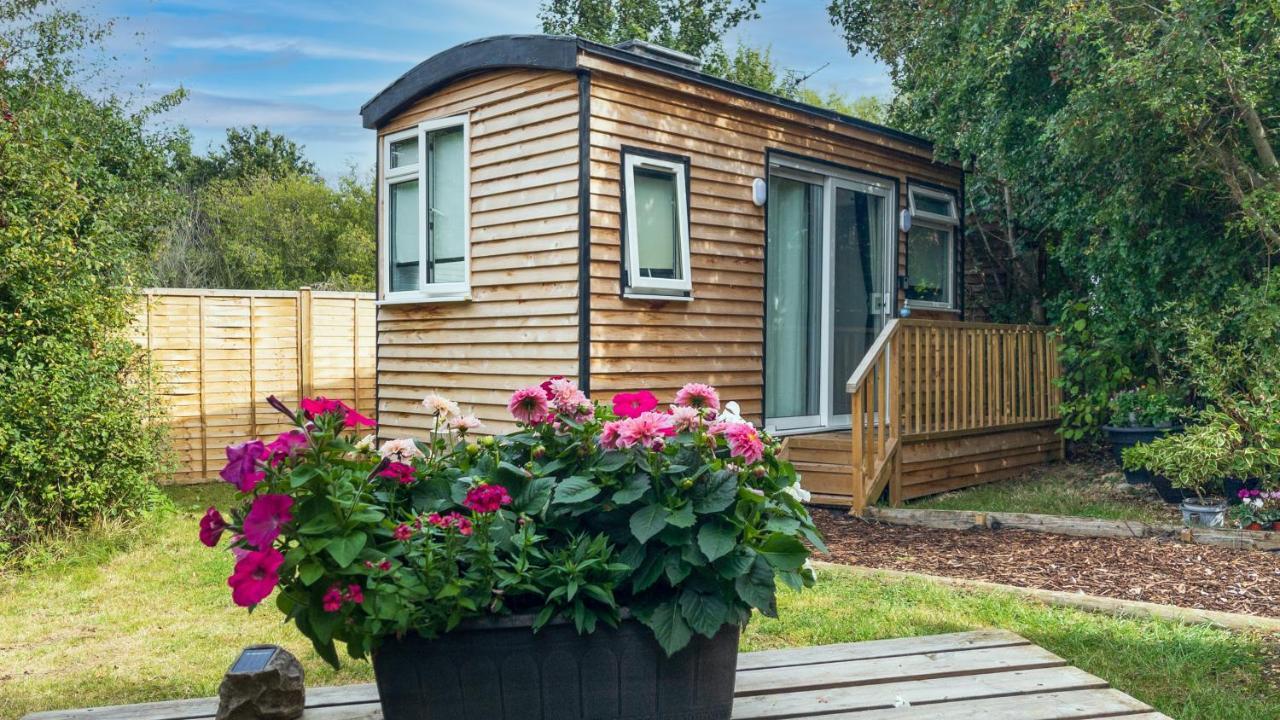 Shepherds Hut Bath Wick  Exteriör bild